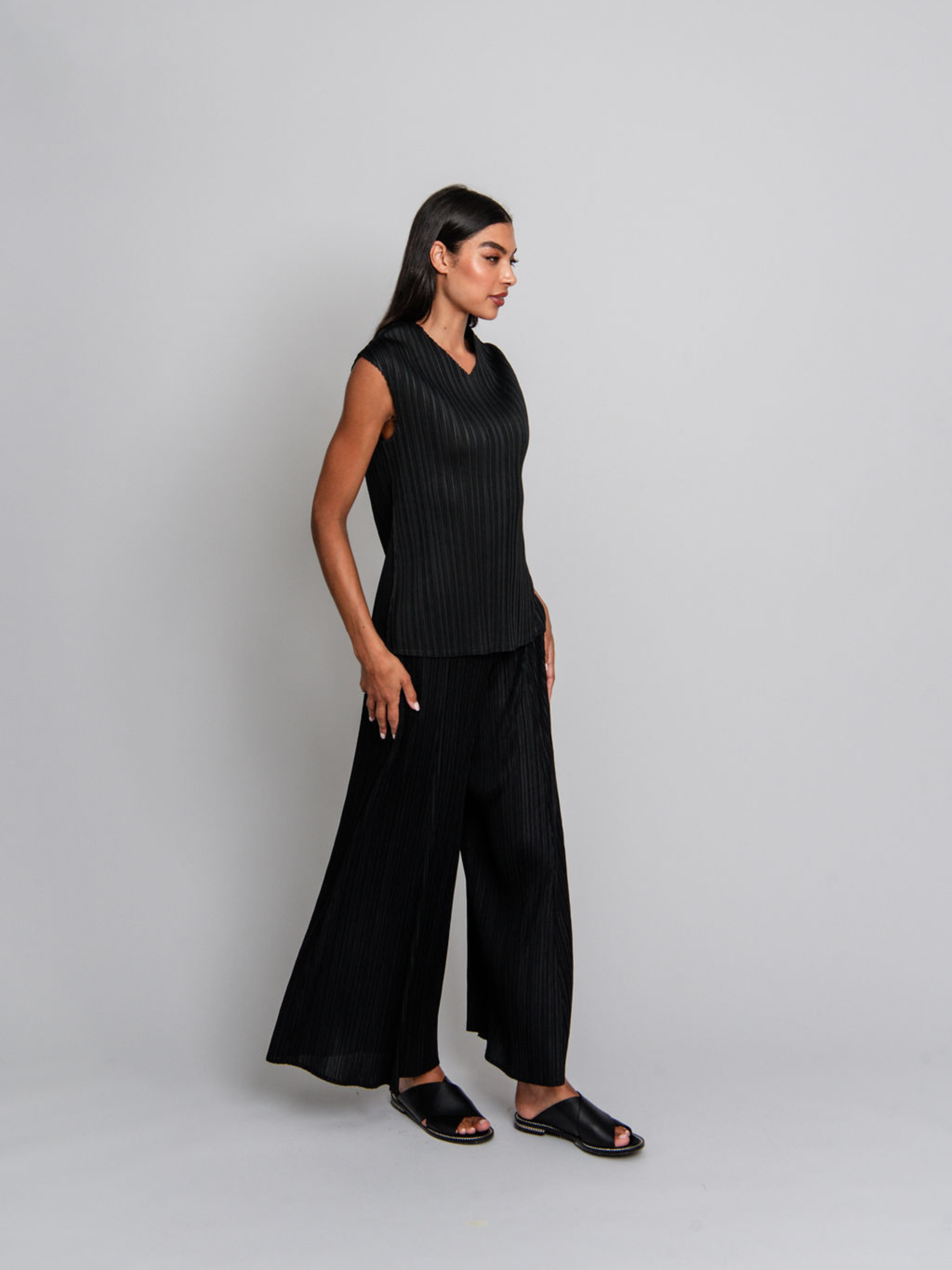 Simply Pleat Swing Pant