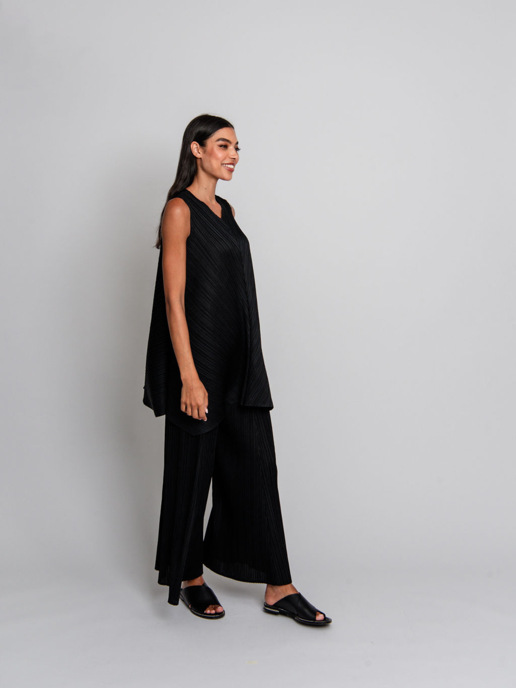 Simply Pleat Swing Pant