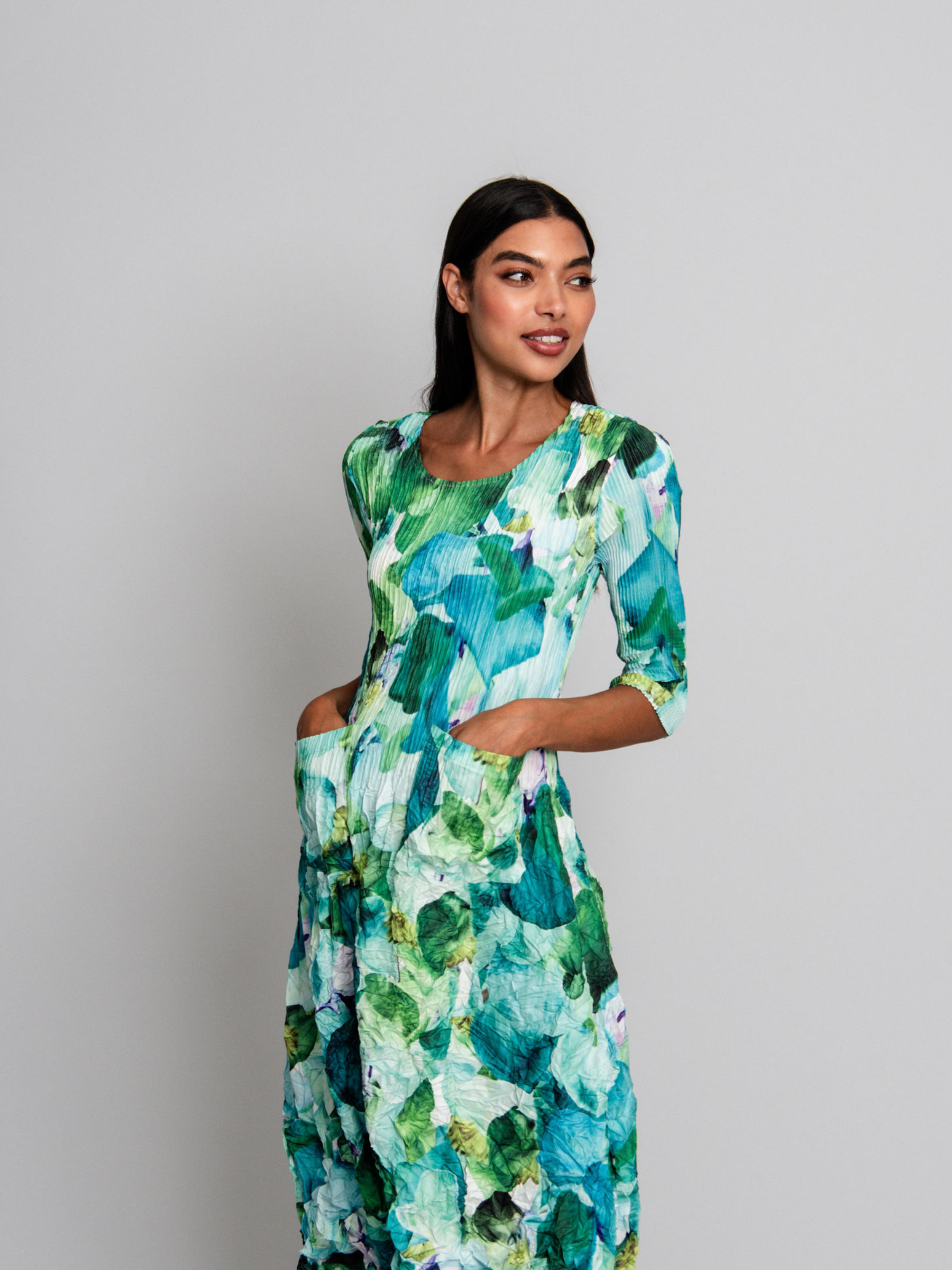 3/4 Sleeve Smash Pocket Dress - Prints