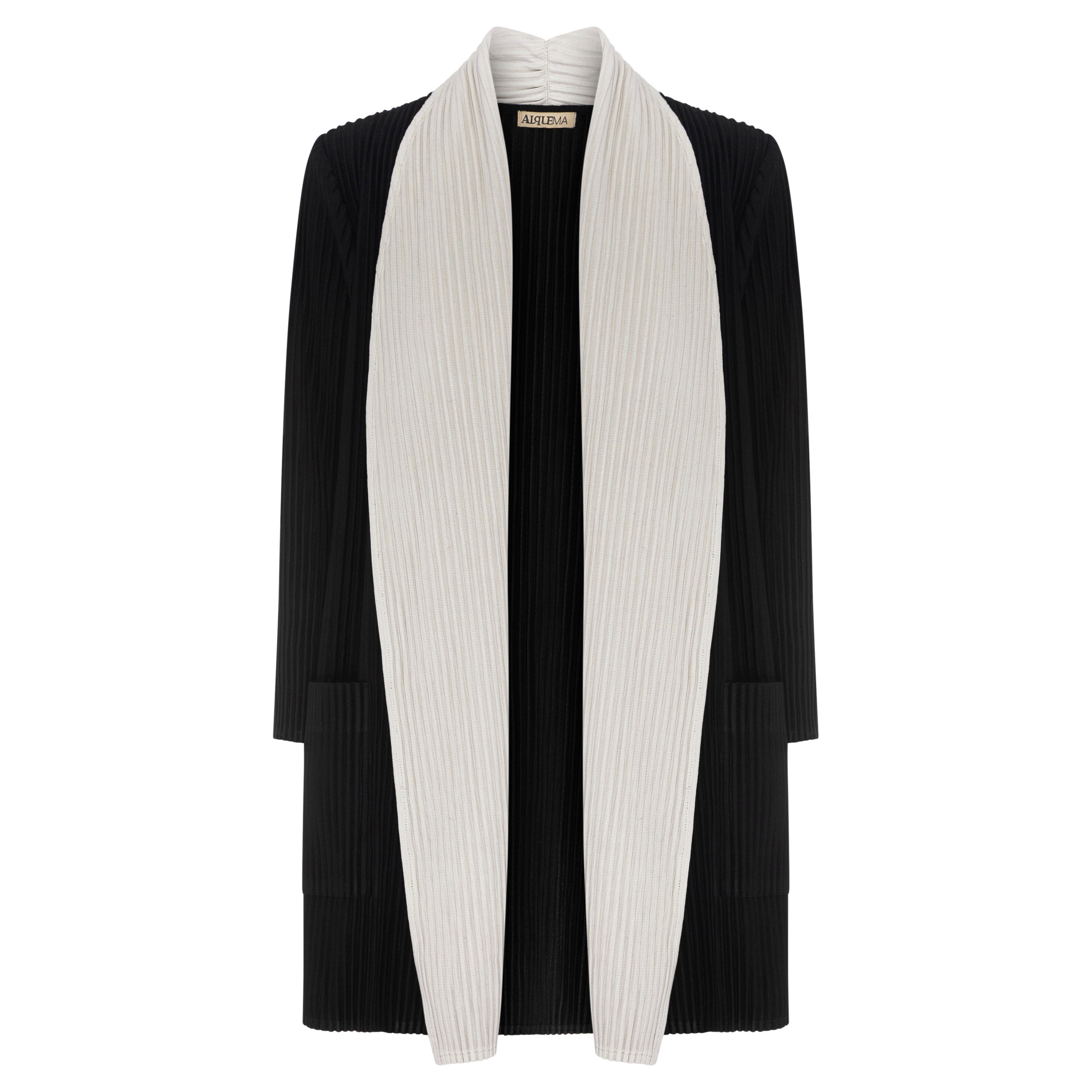 Short Plisse Coat